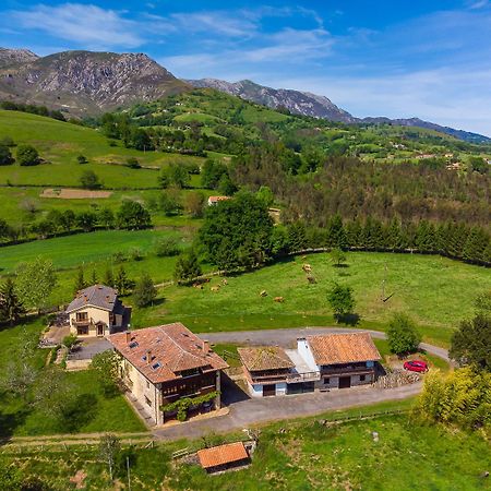 La Casona De Sovina Guest House Piloña Eksteriør bilde