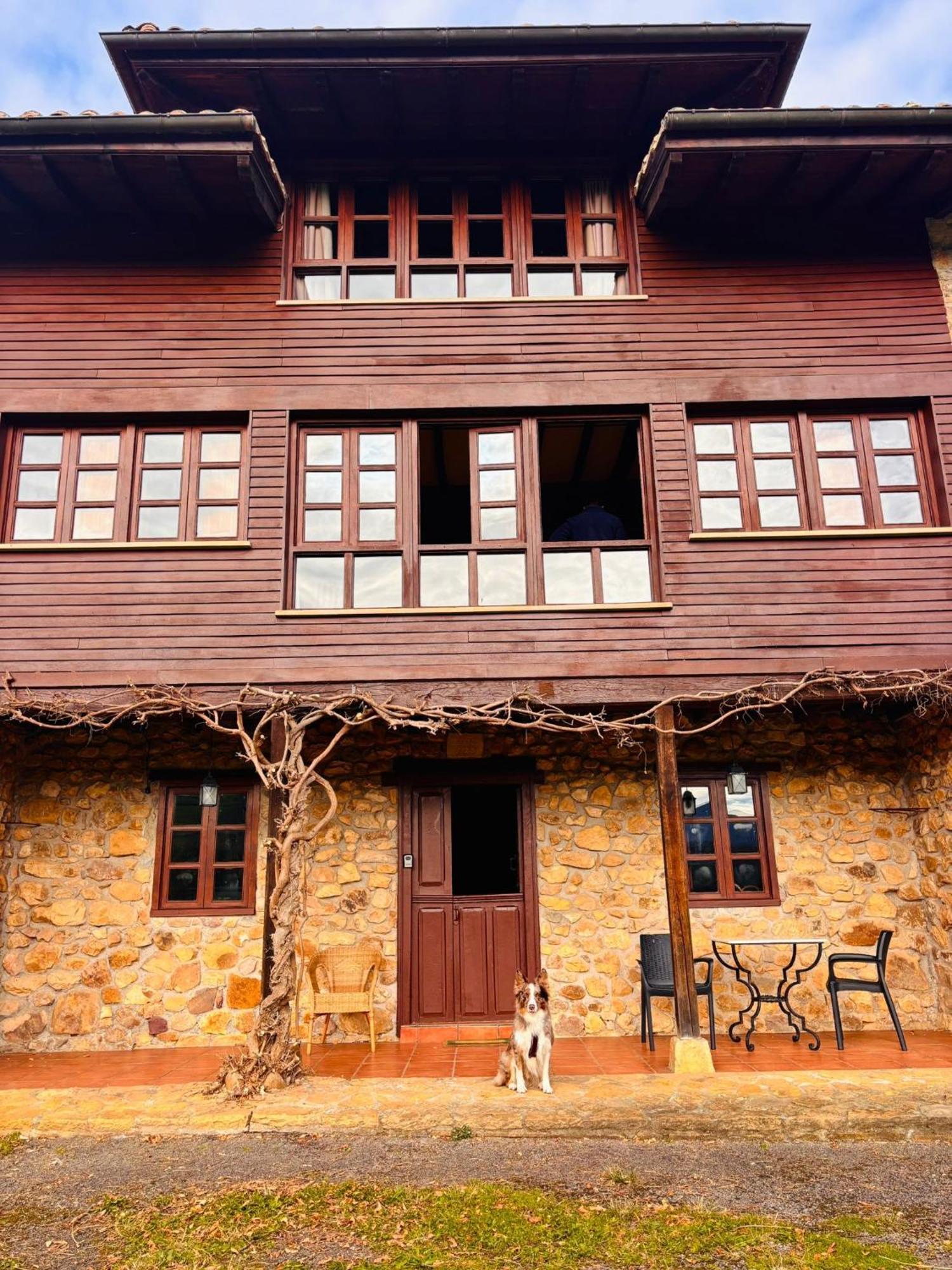 La Casona De Sovina Guest House Piloña Eksteriør bilde