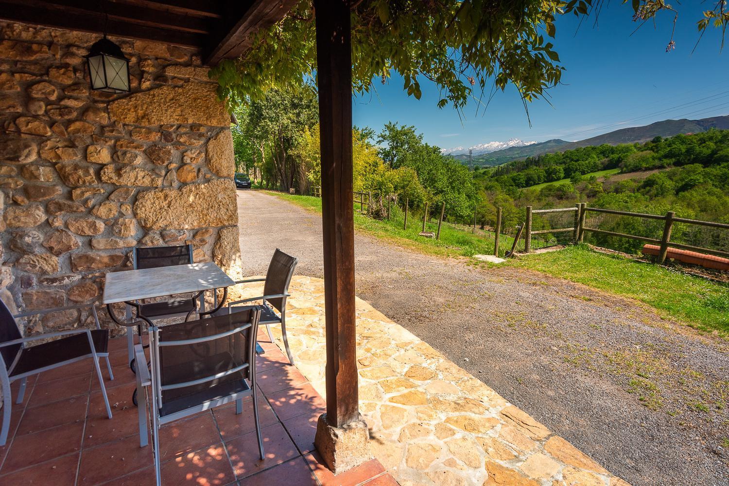La Casona De Sovina Guest House Piloña Eksteriør bilde